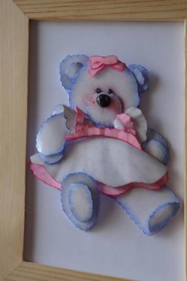 Un Gros Ourson Rose pour un Poupon Rose